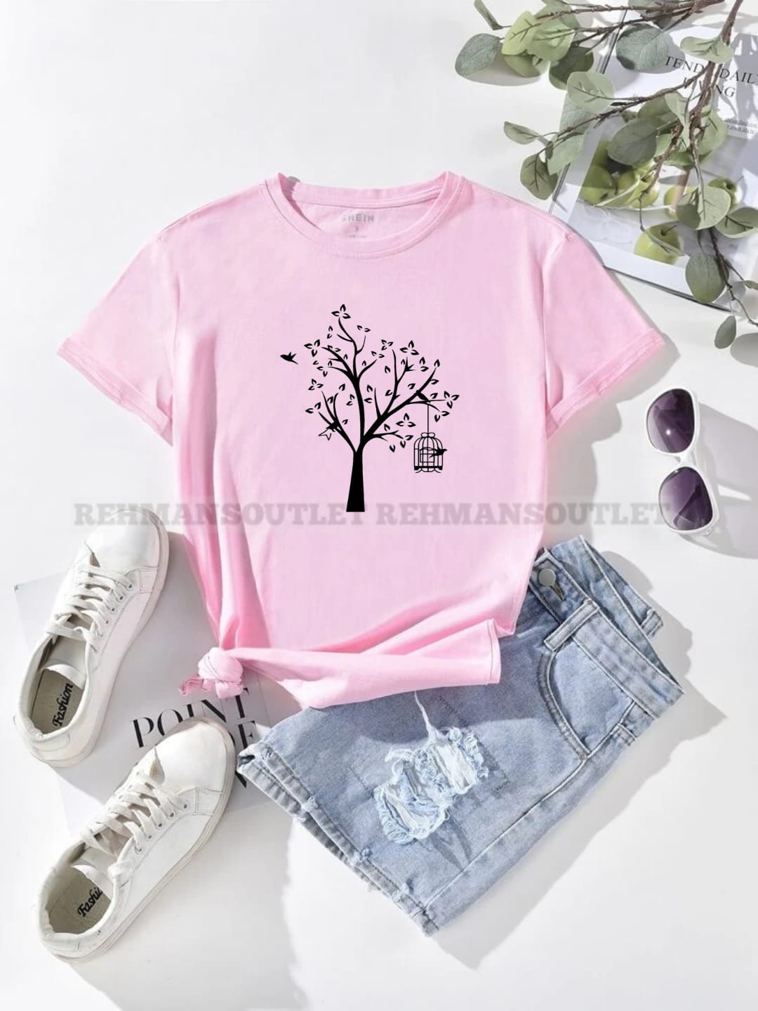 pink tee with tree