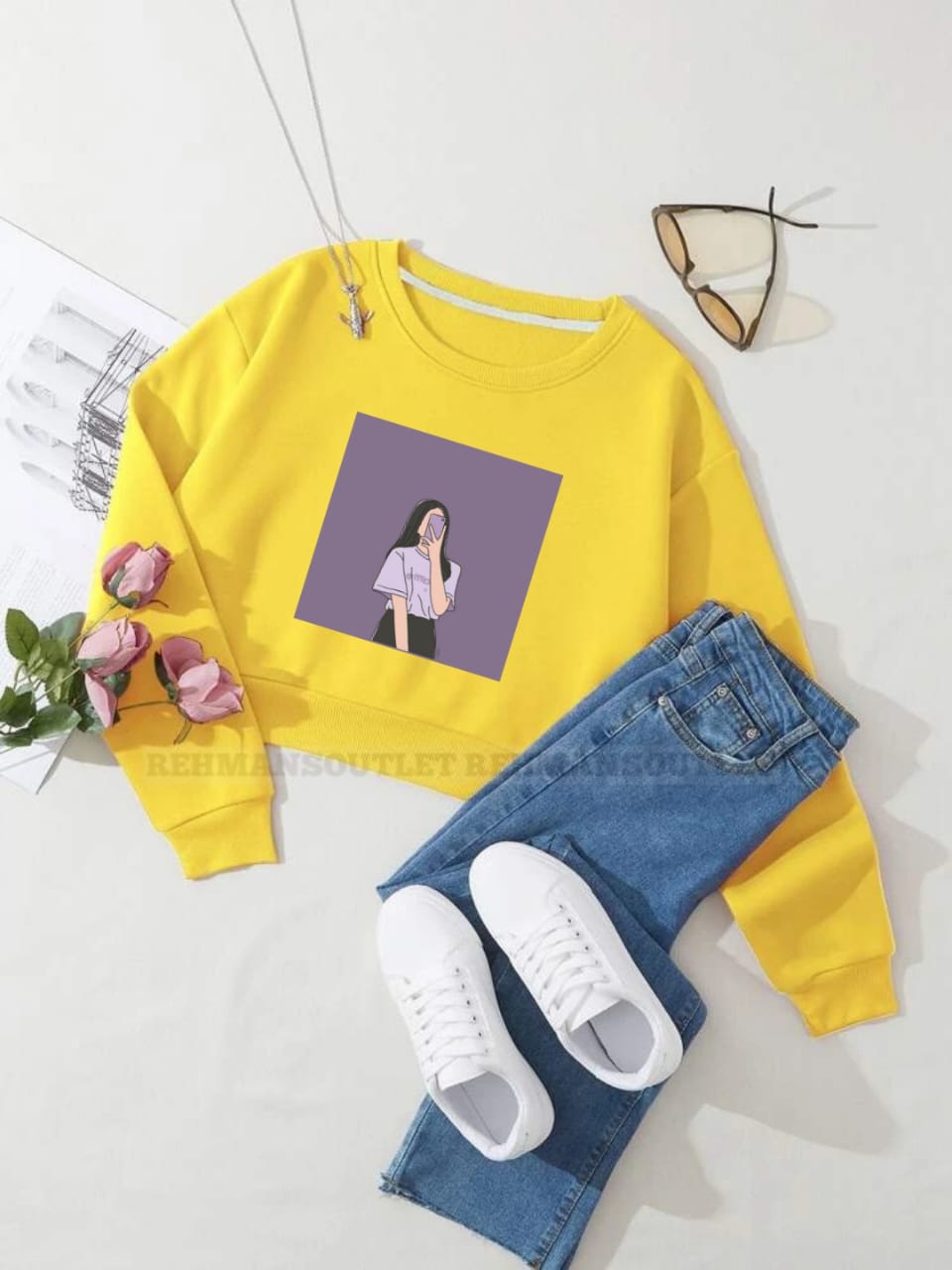 yellow sweatshirt with selfie girl