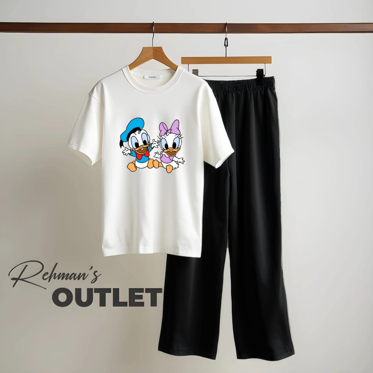 white tee with cartoon twins black flapper