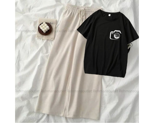 Black tee with camera p skin flapper