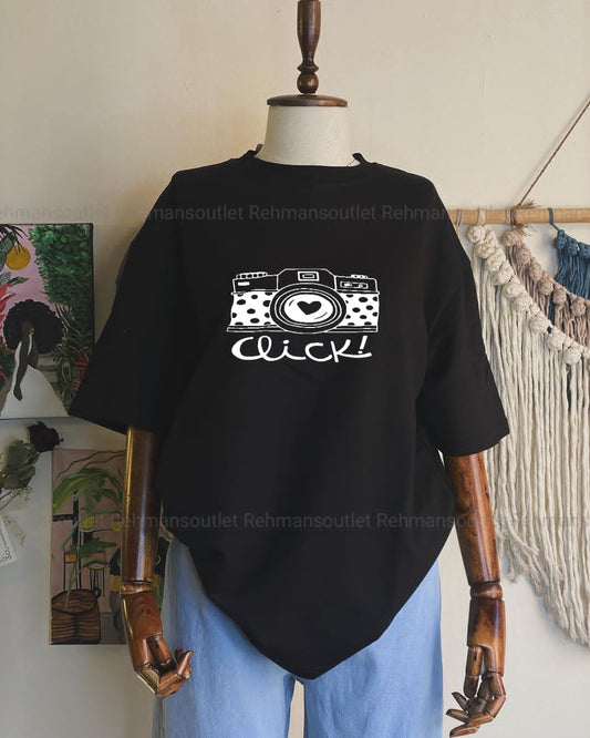 black drop shoulder tee with click