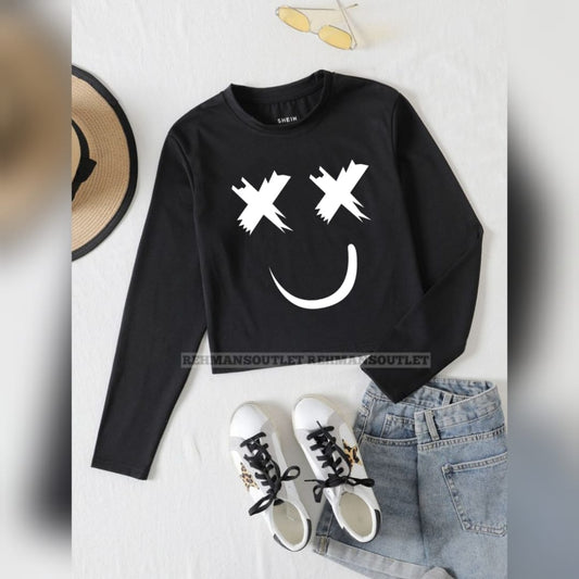 black full tee with marshmallow