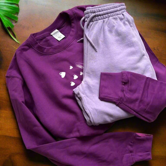 Purple sweatshirt with feather hearts lilac flapper